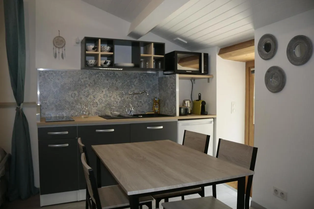 Au Jardin Retrouve Bed & Breakfast Vaudevant