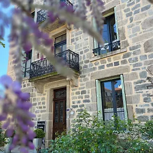 La Maison De Famille Bed & Breakfast